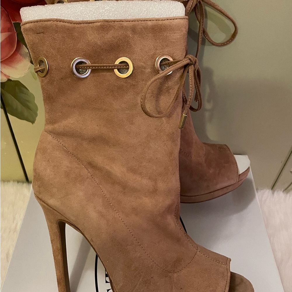 STEVE MADDEN *CAVALIER* BOOTIE